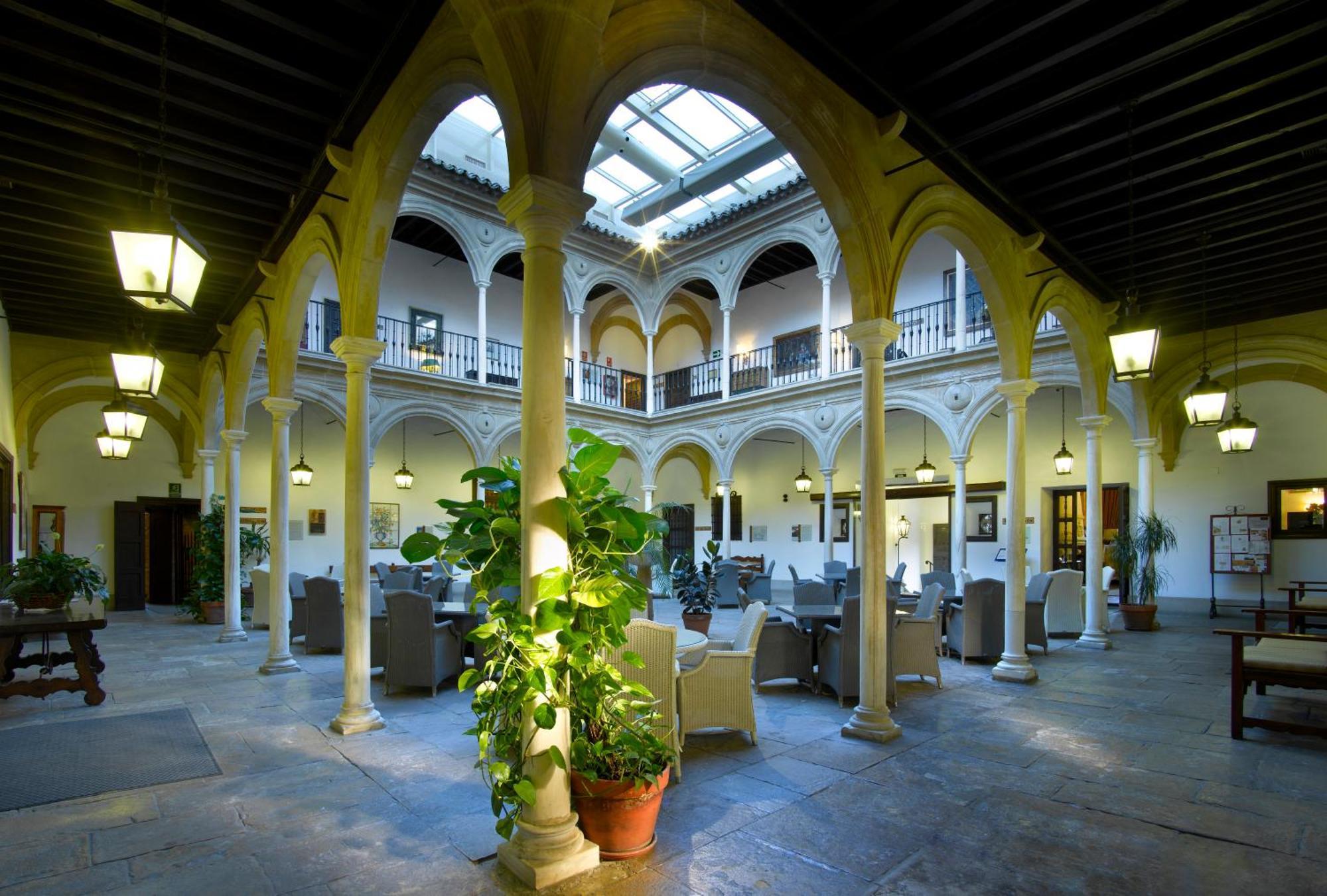 Parador De Ubeda Exterior photo